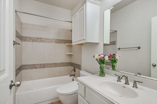 2300 Lookout Range DR, Leander, TX 78641