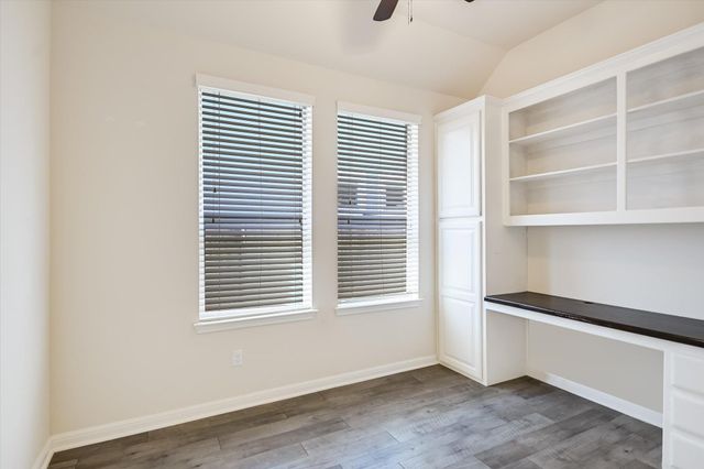 2300 Lookout Range DR, Leander, TX 78641