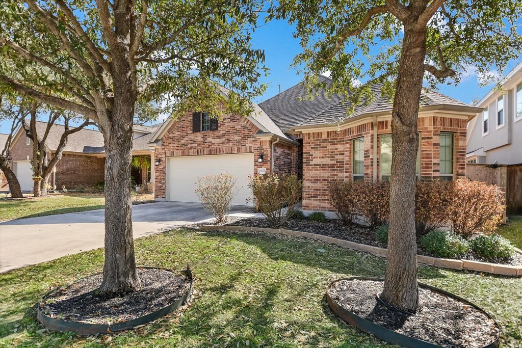 2300 Lookout Range DR, Leander, TX 78641