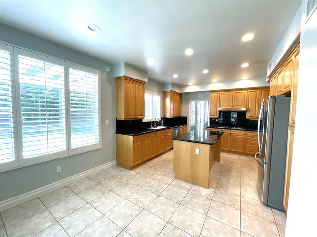 7248 Whitehall Lane, West Hills, CA 91307