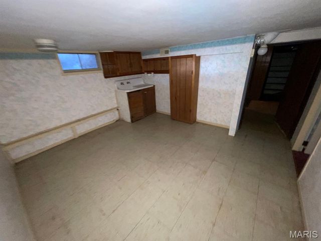 143 E 2nd Street, Roxana, IL 62084