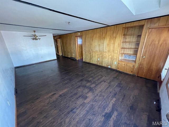 143 E 2nd Street, Roxana, IL 62084