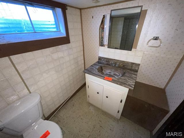 143 E 2nd Street, Roxana, IL 62084