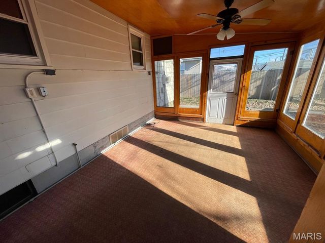 143 E 2nd Street, Roxana, IL 62084