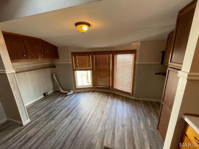 143 E 2nd Street, Roxana, IL 62084