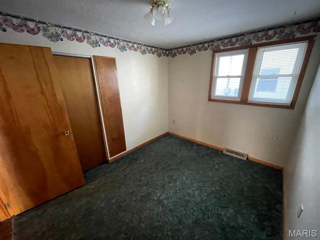 143 E 2nd Street, Roxana, IL 62084