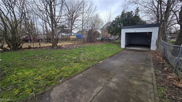 11105 Revere Avenue, Cleveland, OH 44105