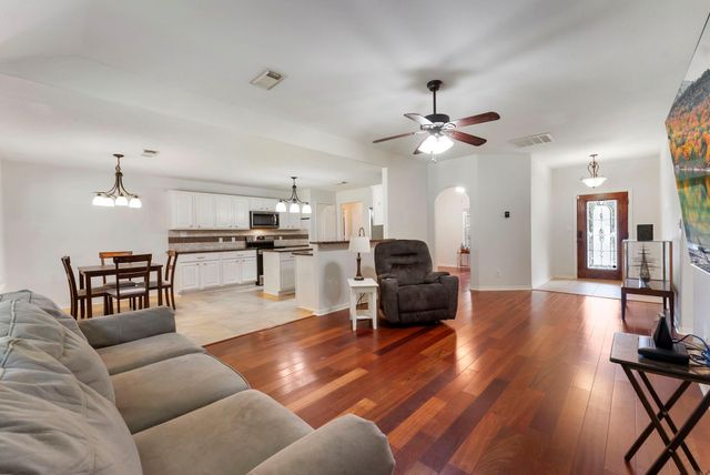 9048 Zapata Way, Willis, TX 77378