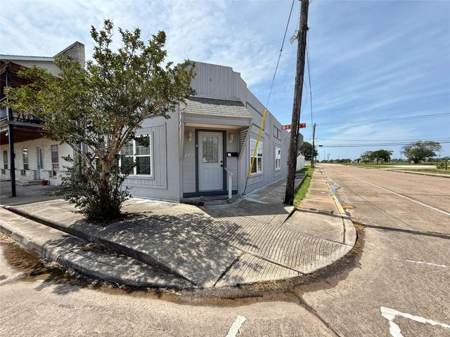 231 W Broad Street, Freeport, TX 77541