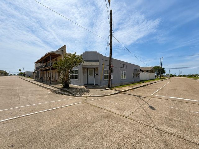 231 W Broad Street, Freeport, TX 77541