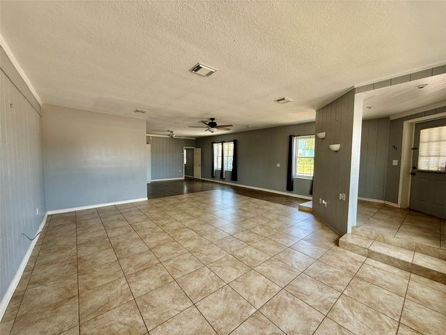 231 W Broad Street, Freeport, TX 77541