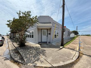 231 W Broad Street, Freeport, TX 77541