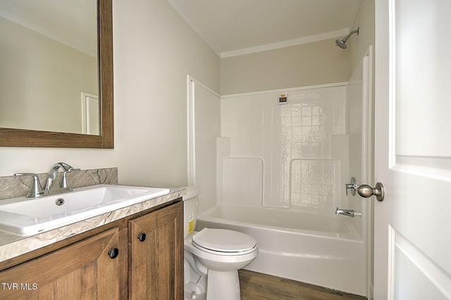 400 Highland Meadows Drive, Blountville, TN 37617