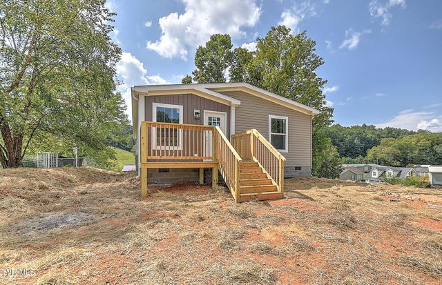 400 Highland Meadows Drive, Blountville, TN 37617