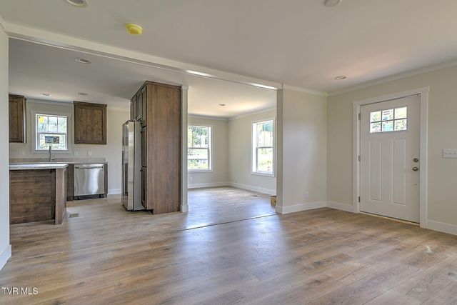 400 Highland Meadows Drive, Blountville, TN 37617