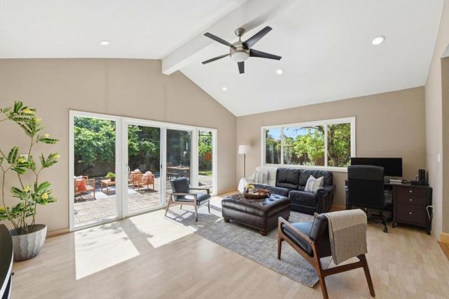 10128 E Estates Drive, Cupertino, CA 95014