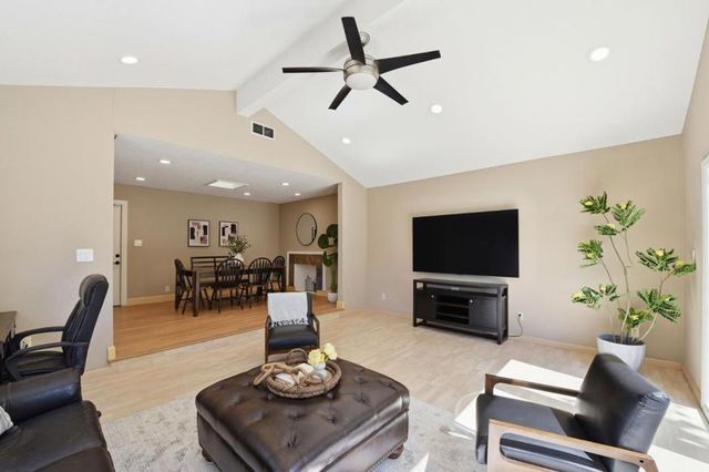 10128 E Estates Drive, Cupertino, CA 95014