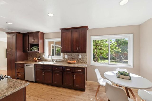 10128 E Estates Drive, Cupertino, CA 95014