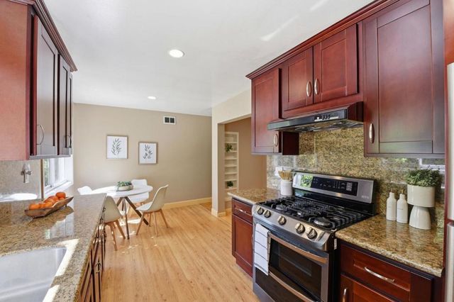 10128 E Estates Drive, Cupertino, CA 95014