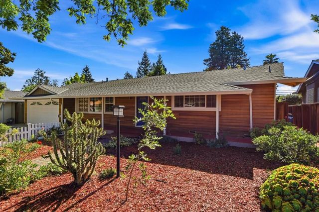 10128 E Estates Drive, Cupertino, CA 95014