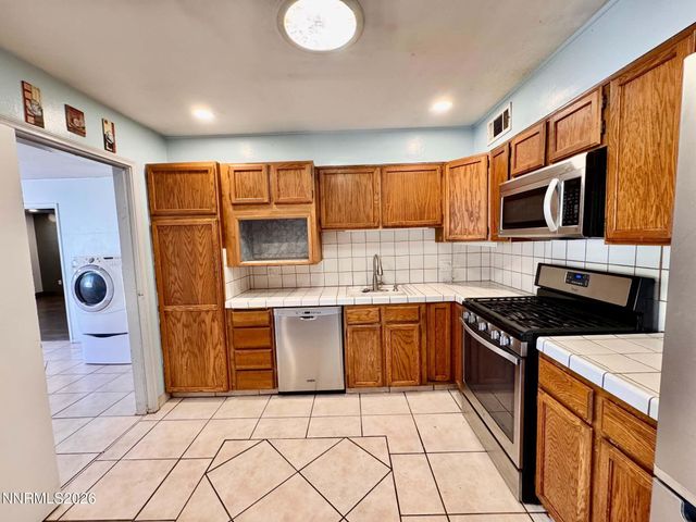 330 Richards Way, Sparks, NV 89431