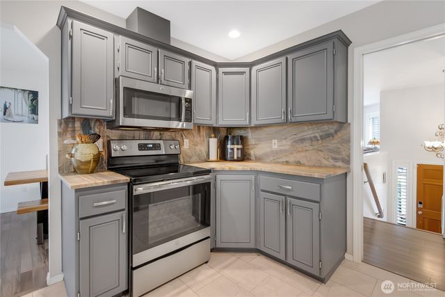 8917 172nd Street Ct E, Puyallup, WA 98375