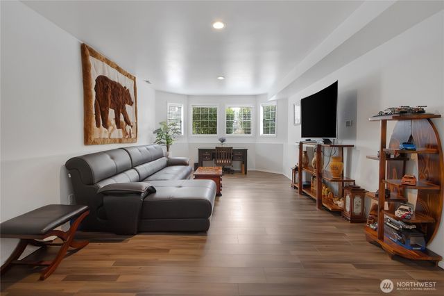 8917 172nd Street Ct E, Puyallup, WA 98375