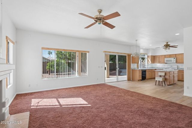 4421 E ROCKY SLOPE Drive, Phoenix, AZ 85044