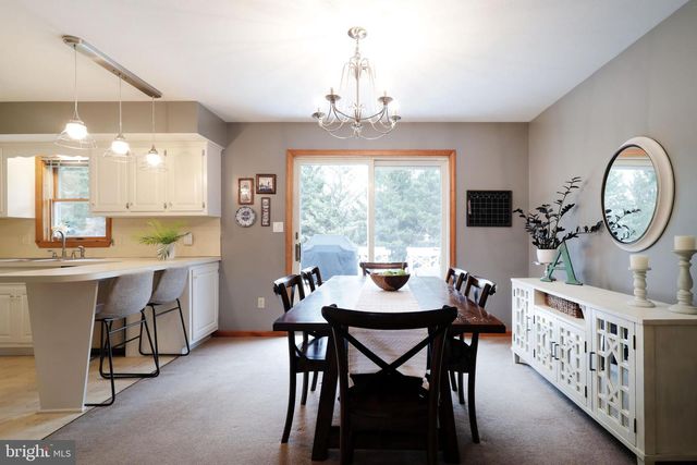 311 GOLDFINCH DR, State College, PA 16801