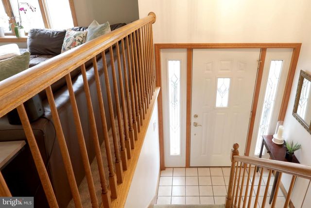 311 GOLDFINCH DR, State College, PA 16801