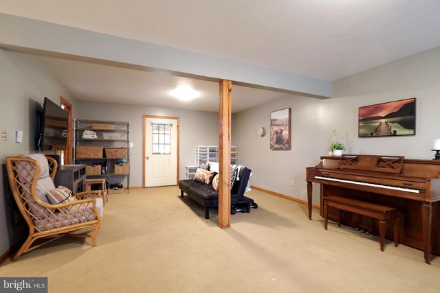 311 GOLDFINCH DR, State College, PA 16801