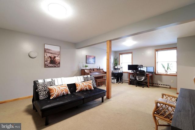 311 GOLDFINCH DR, State College, PA 16801