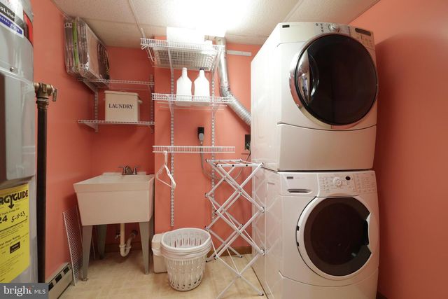 311 GOLDFINCH DR, State College, PA 16801