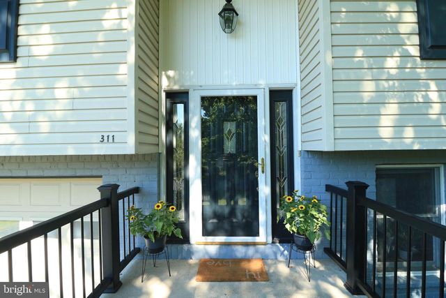 311 GOLDFINCH DR, State College, PA 16801