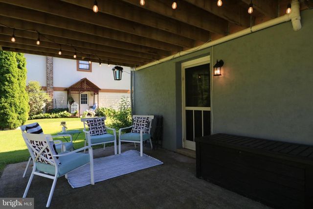 311 GOLDFINCH DR, State College, PA 16801