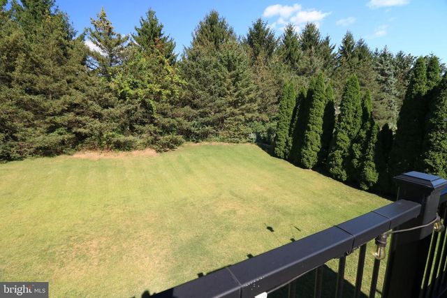 311 GOLDFINCH DR, State College, PA 16801