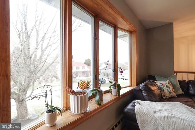 311 GOLDFINCH DR, State College, PA 16801