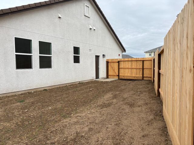 837 Emma Court, Hollister, CA 95023