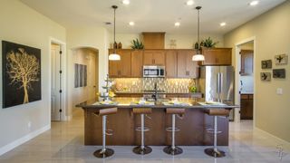 837 Emma Court, Hollister, CA 95023