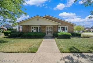 15810 Cumberland Street, Riverview, MI 48193