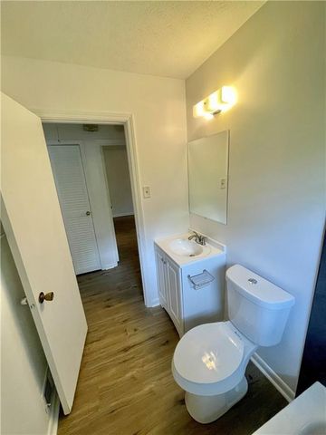 2906 Skyland Drive NE, Brookhaven, GA 30341