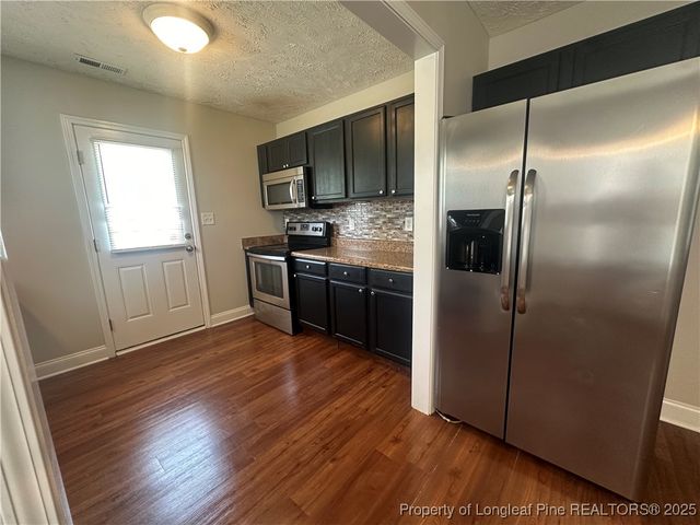 450 Copper Creek Drive, Raeford, NC 28376