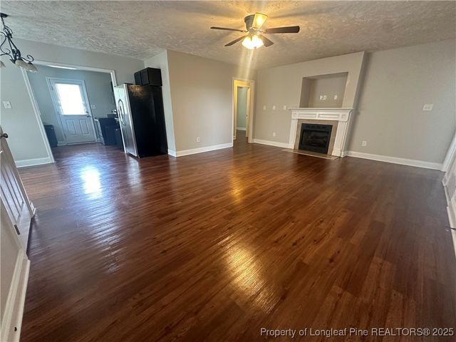 450 Copper Creek Drive, Raeford, NC 28376