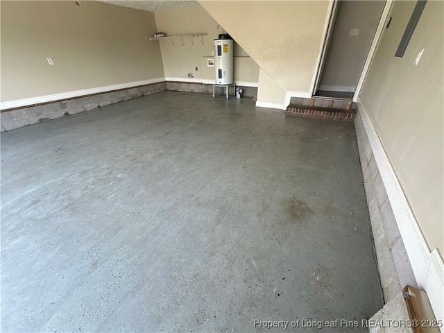 450 Copper Creek Drive, Raeford, NC 28376