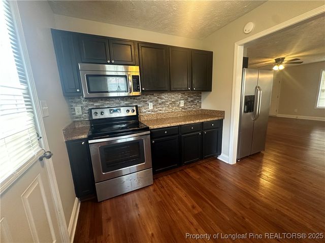 450 Copper Creek Drive, Raeford, NC 28376