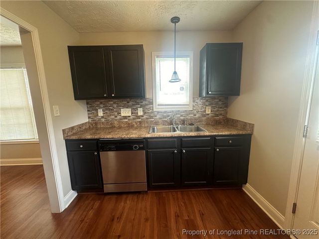 450 Copper Creek Drive, Raeford, NC 28376