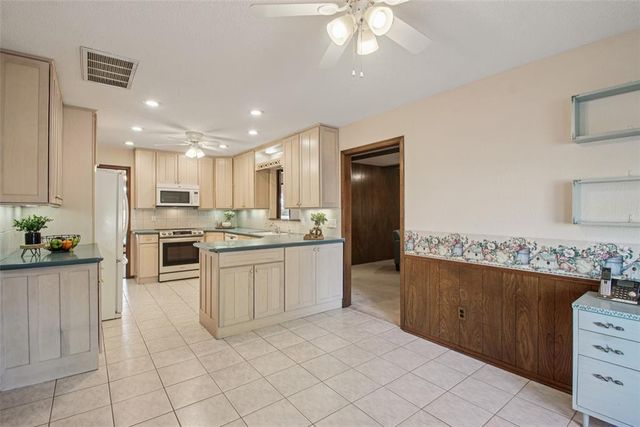 14057 Westcreek Road, Piedmont, OK 73078