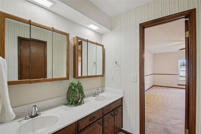 14057 Westcreek Road, Piedmont, OK 73078