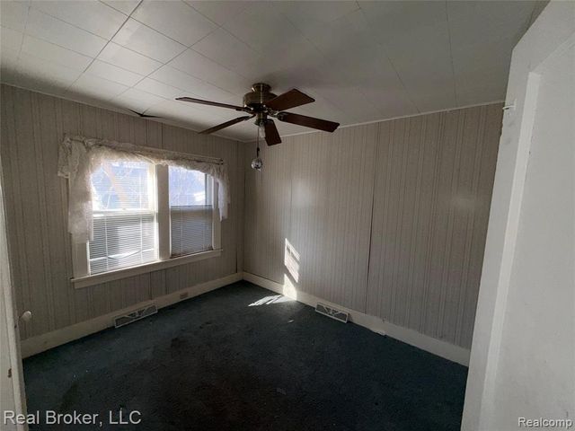 1953 Jiroch Street, Muskegon, MI 49442