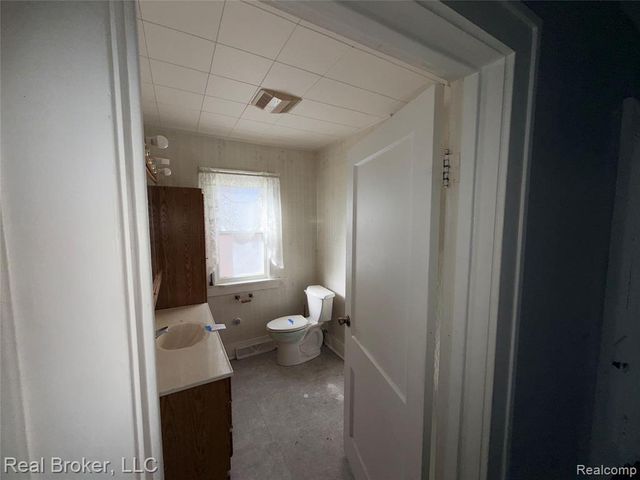 1953 Jiroch Street, Muskegon, MI 49442